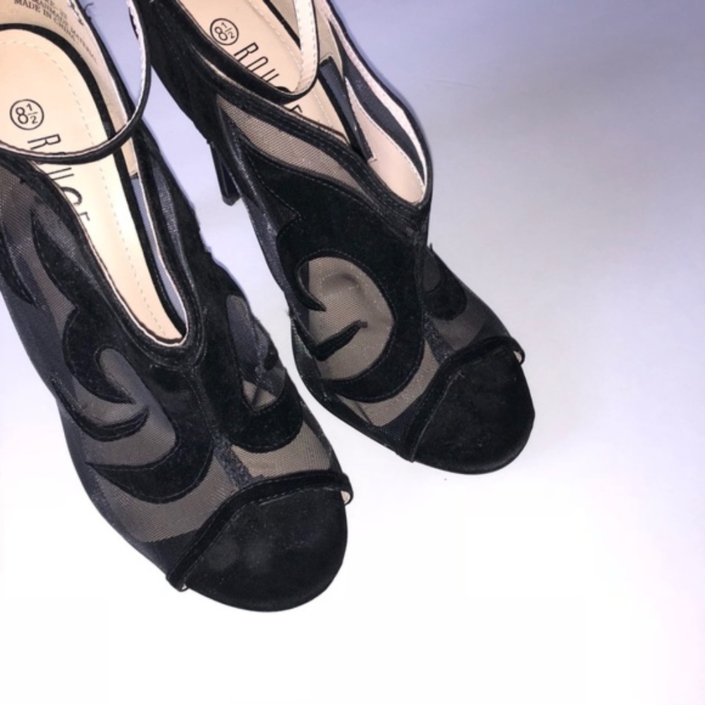 Velvet Heels - Picture 2 of 4